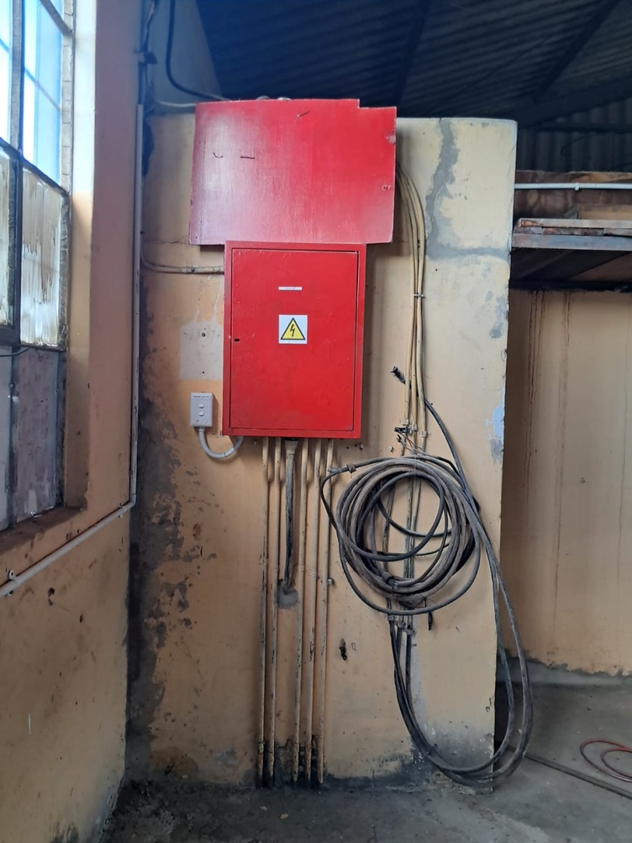 Commercial Property for Sale in Cape Road Industrial Eastern Cape